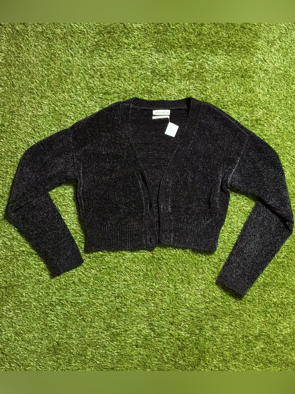 Urban Outfitters Black Cropped Knit Cardigan Medium